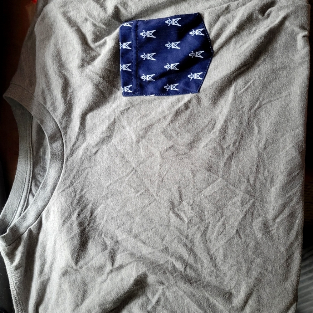 White Stag pocket tees. XL